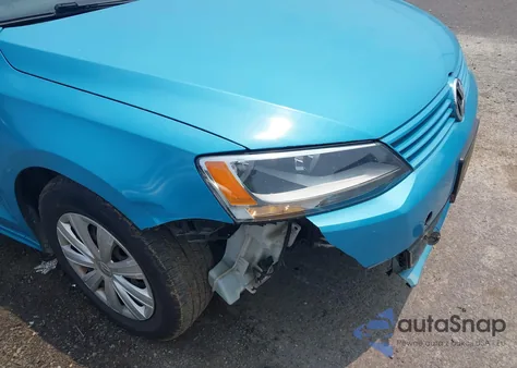 2013 Volkswagen Jetta 2.0L S z USA, uszkodzony, nr VIN 3VW2K7AJ1DM352989